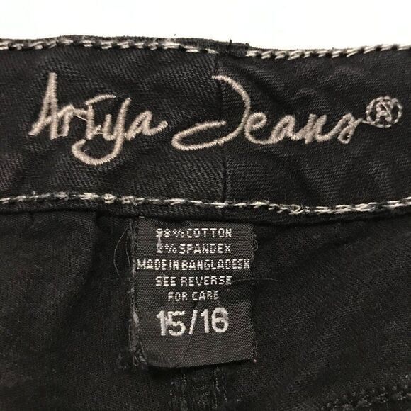 Artya‎ Jeans black cut off jean shorts size 15/16 - Picture 4 of 6